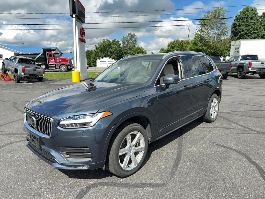 Used 2023 Volvo XC90 B5 AWD Core SUV
