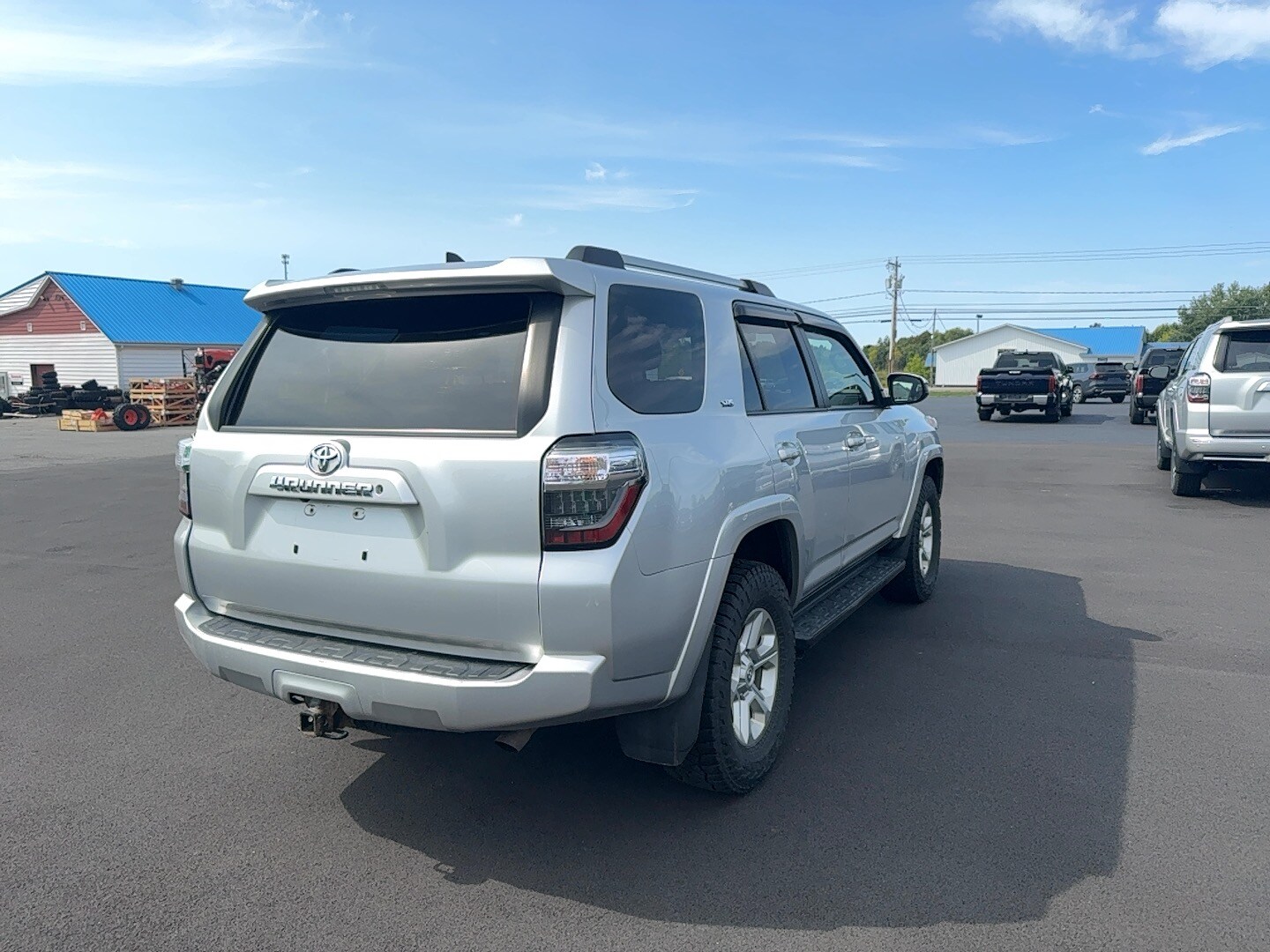 2019 Toyota 4Runner SR5 photo 2