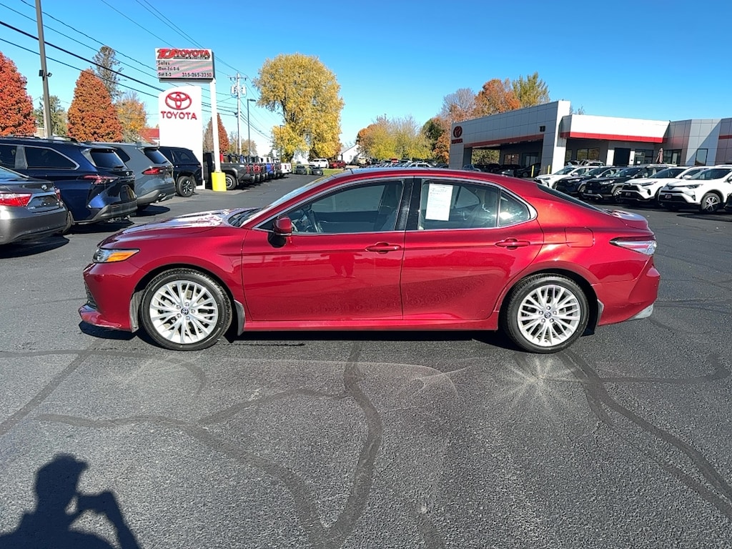 Used 2019 Toyota Camry XLE Sedan