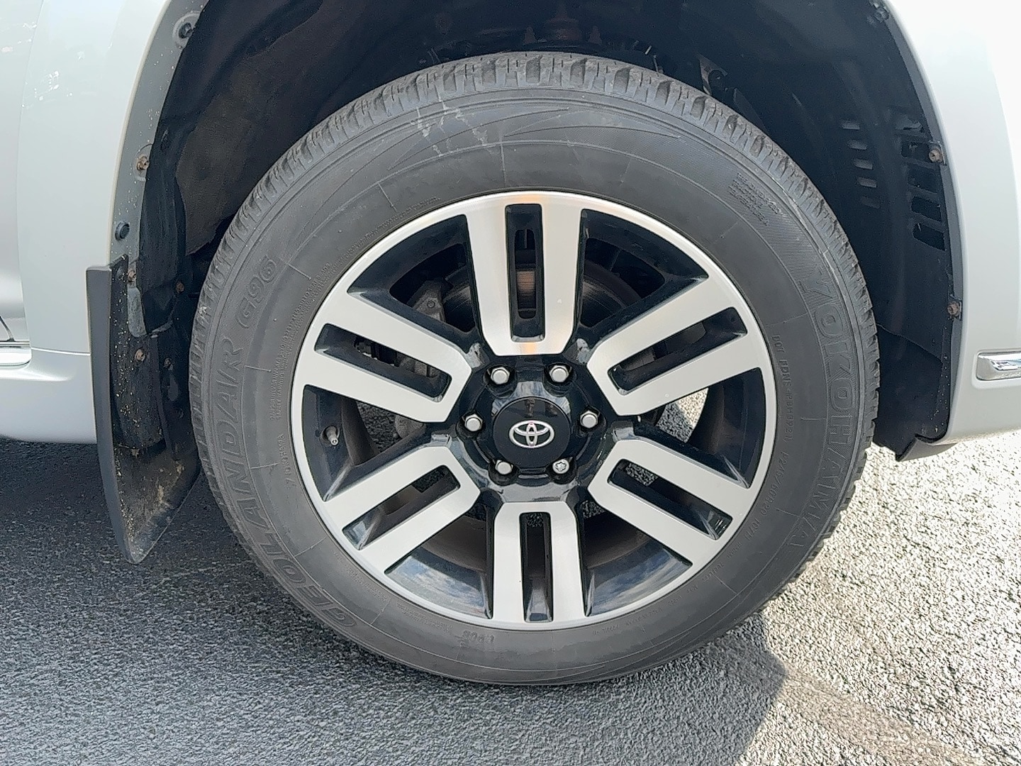 2022 Toyota 4Runner Limited - Photo 9