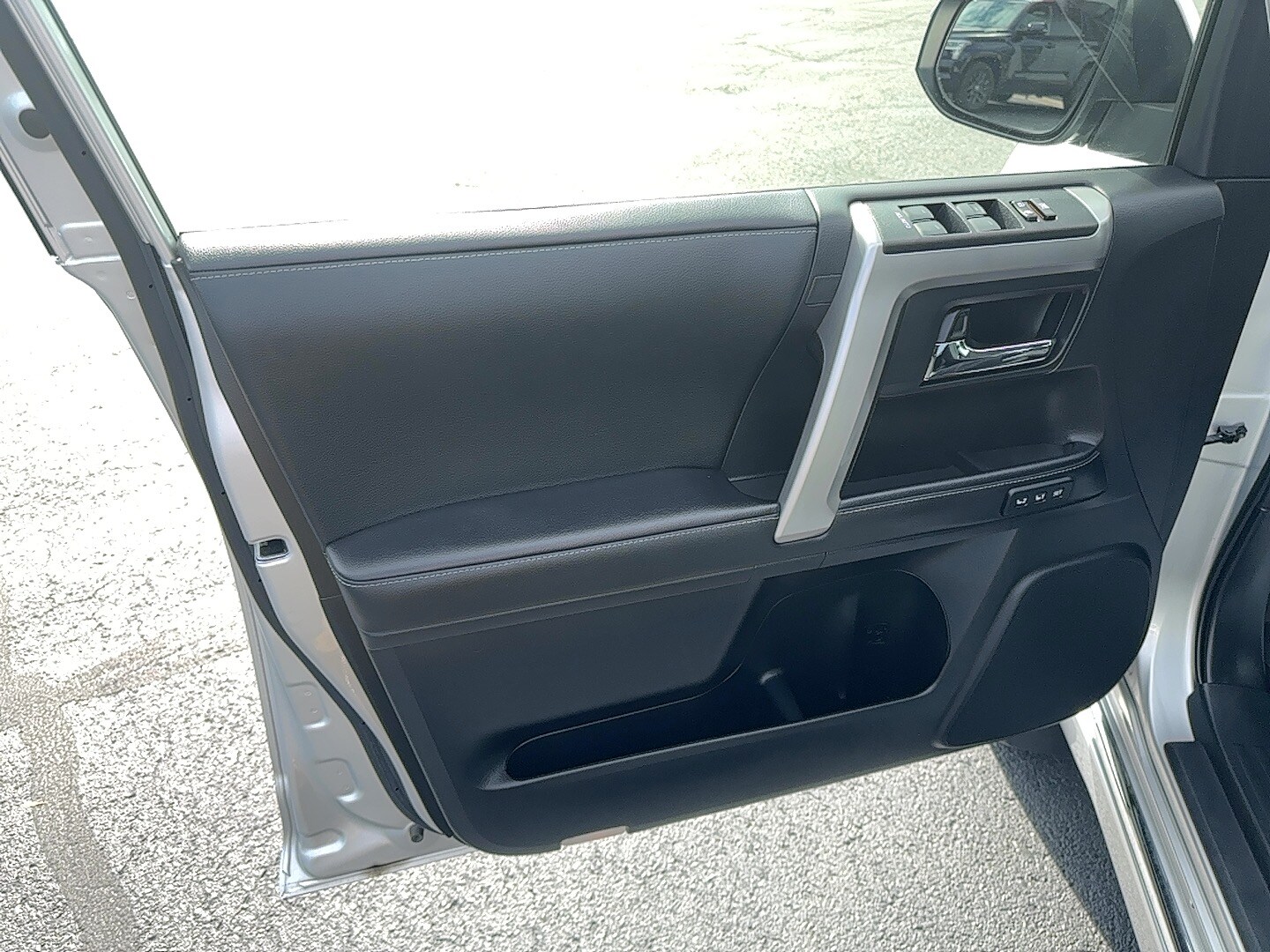 2022 Toyota 4Runner Limited - Photo 11