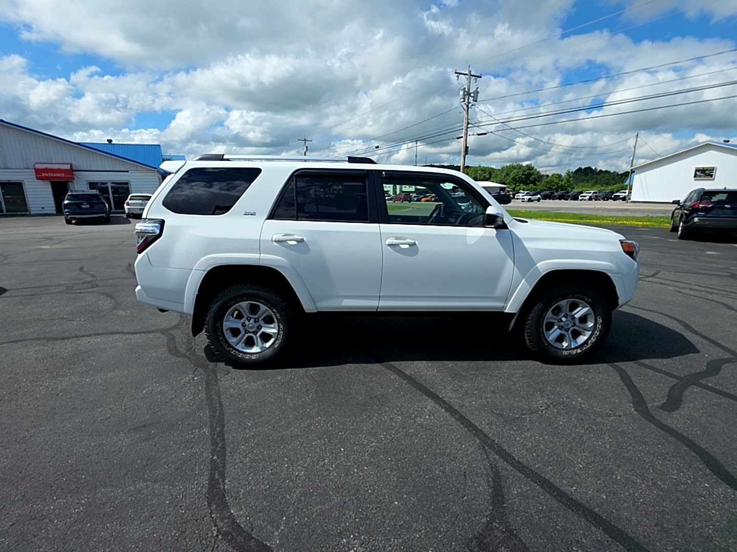 2020 Toyota 4Runner SR5 - Photo 8