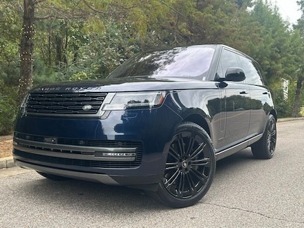 2023 Land Rover Range Rover SE SUV