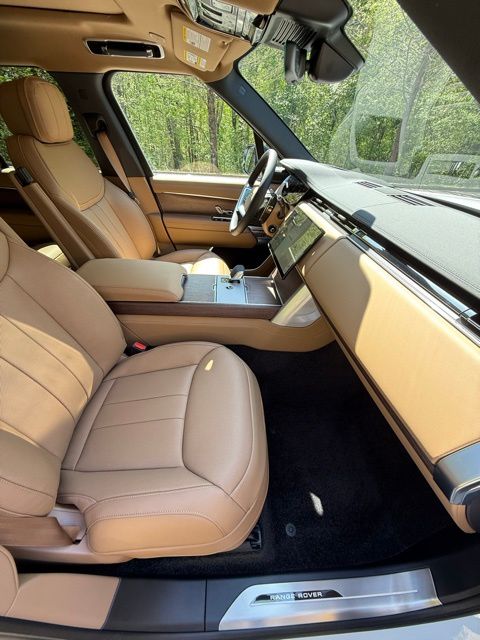 2025 Land Rover Range Rover SE - Photo 9
