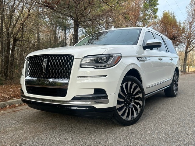 2023 Lincoln Navigator Black Label L's photo