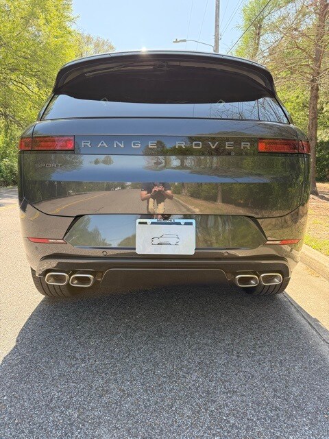 2025 Land Rover Range Rover Sport SE photo 4