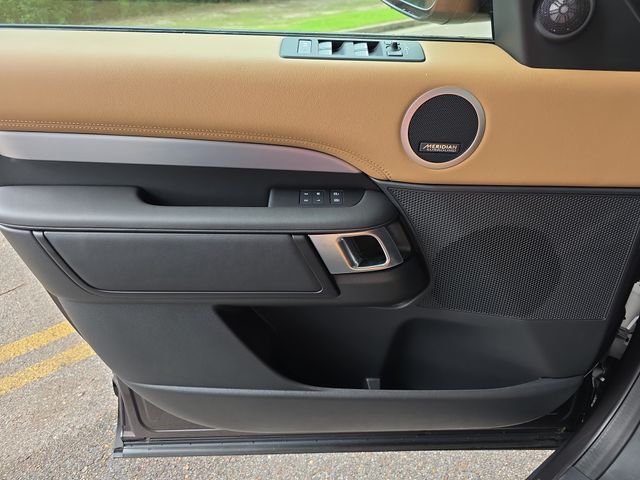 2026 Land Rover Discovery Tempest Edition - Photo 18