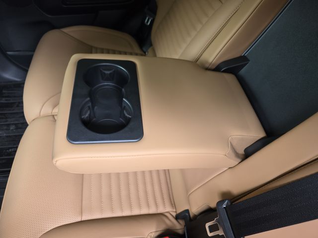2026 Land Rover Discovery Tempest Edition - Photo 32