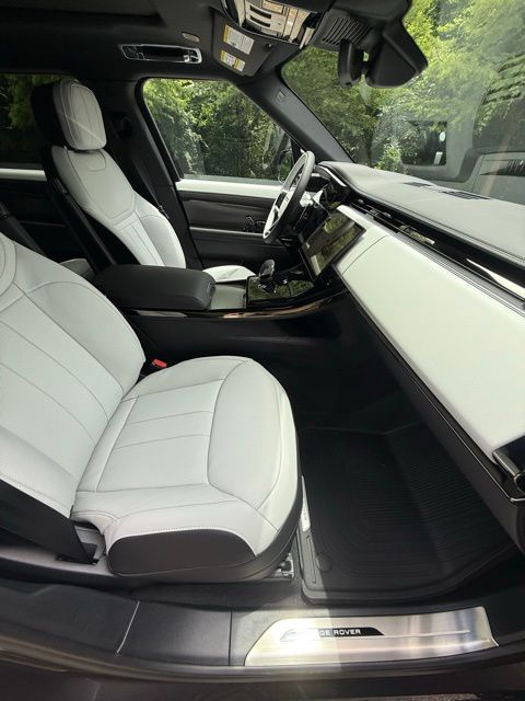 2025 Land Rover Range Rover Sport Dynamic SE - Photo 9