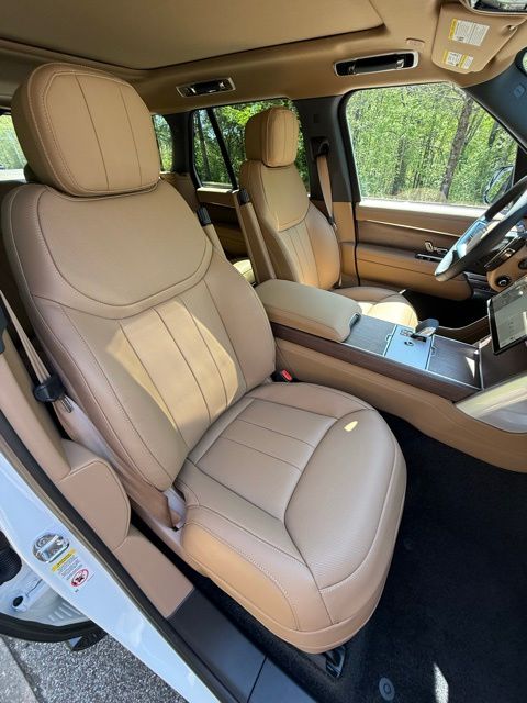 2025 Land Rover Range Rover SE - Photo 10