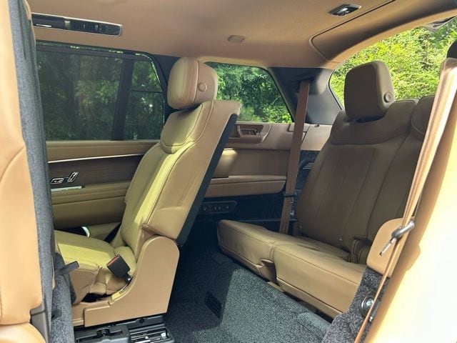 2025 Land Rover Range Rover SE - Photo 27