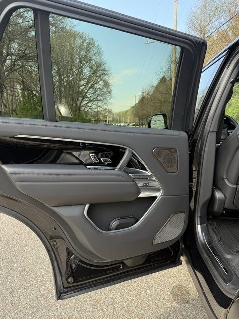 2026 Land Rover Range Rover Autobiography - Photo 23
