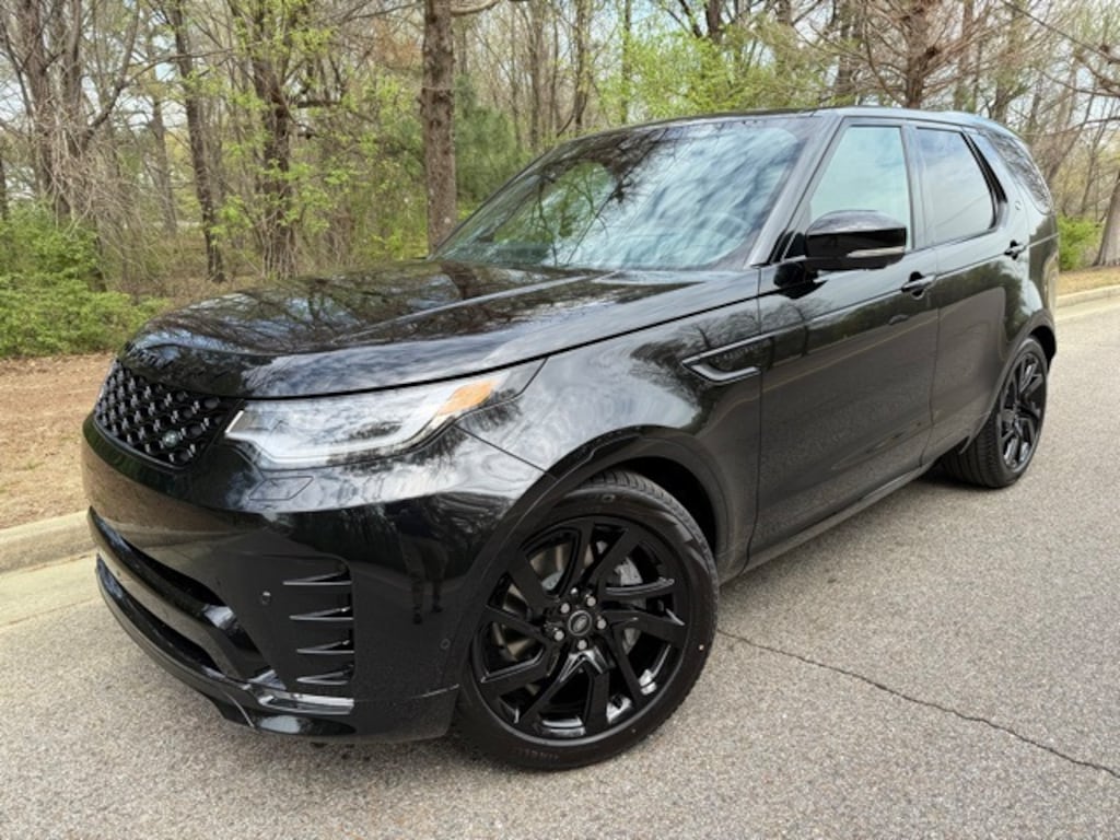 New 2025 Land Rover Discovery Dynamic SE SUV