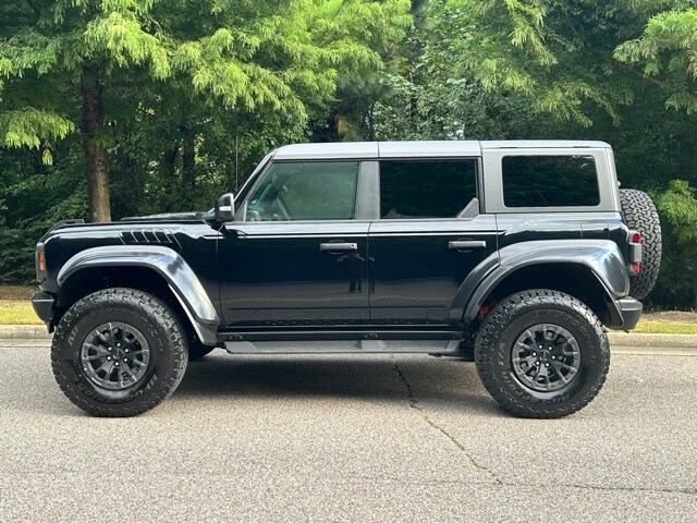 2023 Ford Bronco Raptor photo 2