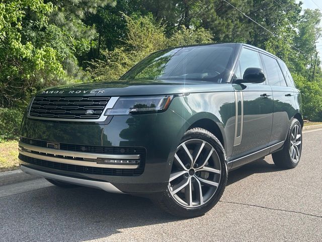 2026 Land Rover Range Rover 3.0 PHEV SE SWB's photo