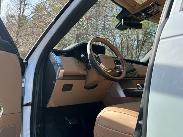 2026 Land Rover Range Rover SE - Photo 11