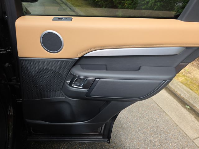 2026 Land Rover Discovery Tempest Edition - Photo 40