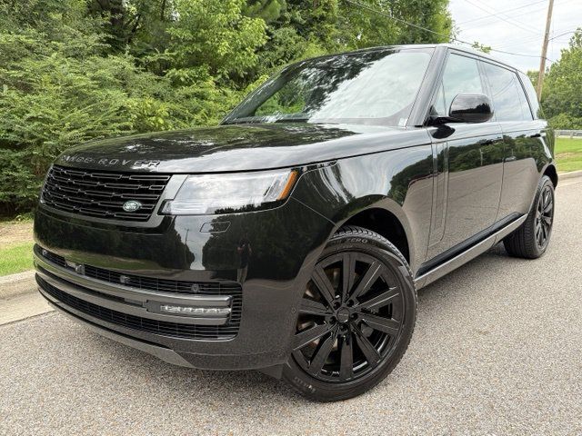 New 2026 Land Rover Range Rover SE LWB 7-Seats / V8