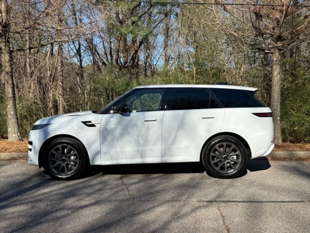 New 2026 Land Rover Range Rover Sport Dynamic SE SUV