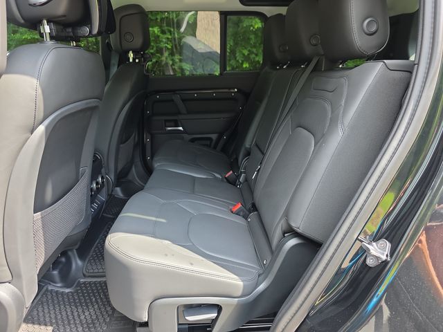 2026 Land Rover Defender S - Photo 25