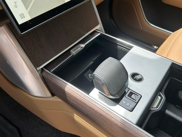 2025 Land Rover Range Rover SE - Photo 14