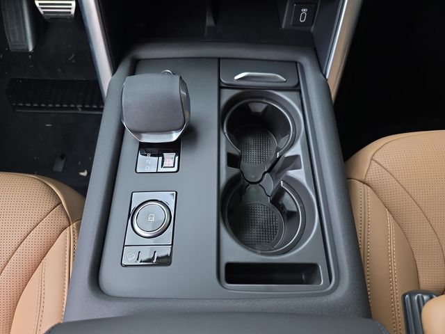 2026 Land Rover Discovery Tempest Edition - Photo 29