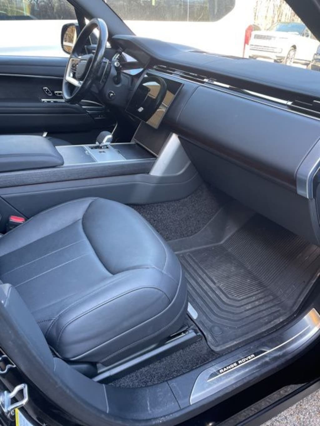 Certified 2025 Land Rover Range Rover SE SUV