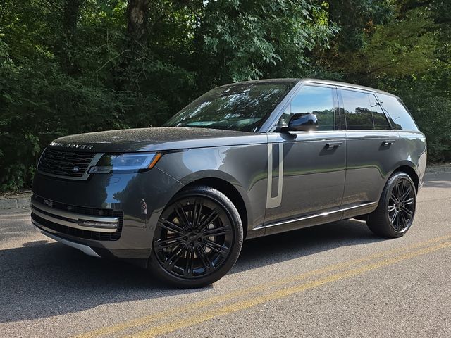 New 2026 Land Rover Range Rover SE