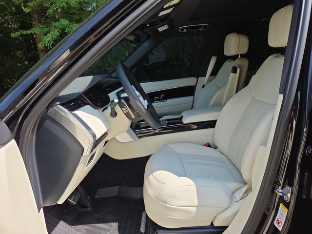 2026 Land Rover Range Rover SE - Photo 18