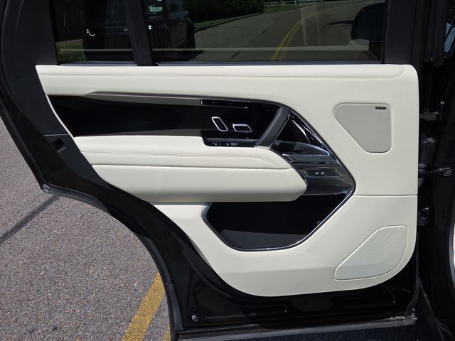 2026 Land Rover Range Rover SE - Photo 23