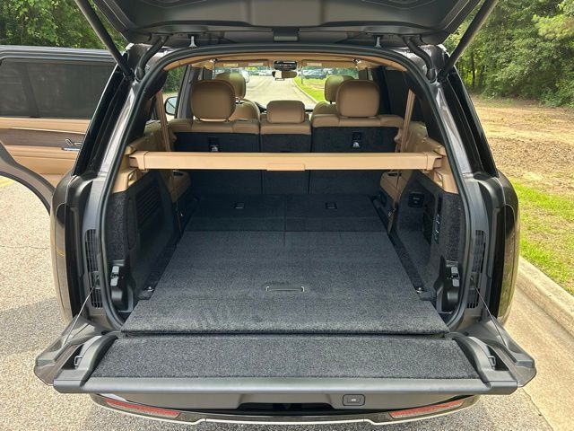 2025 Land Rover Range Rover SE - Photo 24