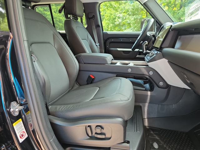 2026 Land Rover Defender S - Photo 37