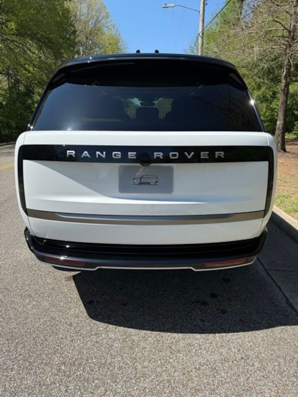 New 2025 Land Rover Range Rover SE SUV