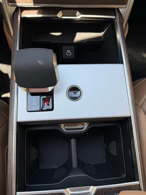 2025 Land Rover Range Rover SE - Photo 27