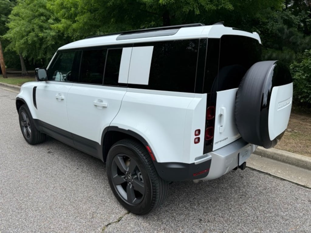 New 2025 Land Rover Defender 110 S SUV