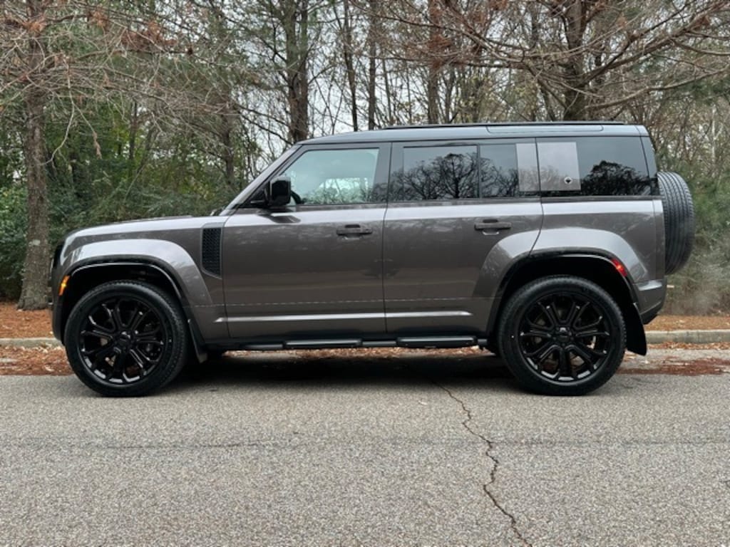 New 2026 Land Rover Defender 110 Octa 635PS SUV