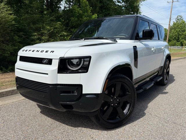 2026 Land Rover Defender 110 X-Dynamic SE P400's photo