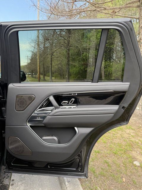 2026 Land Rover Range Rover Autobiography - Photo 12