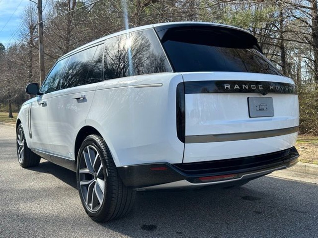 New 2026 Land Rover Range Rover SE 7 Seats SUV