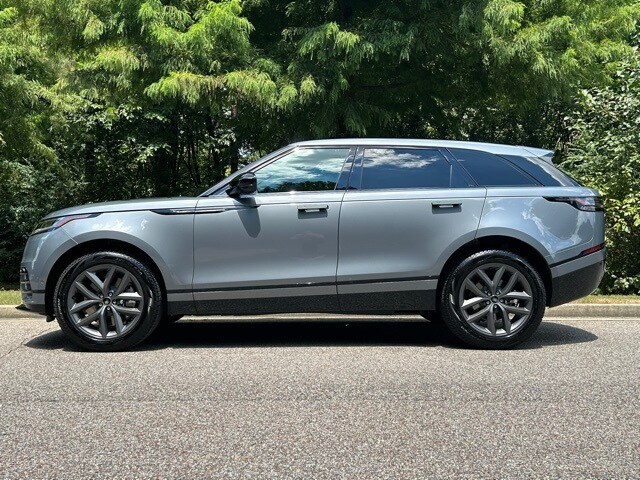 2026 Land Rover Range Rover Velar SE photo 2