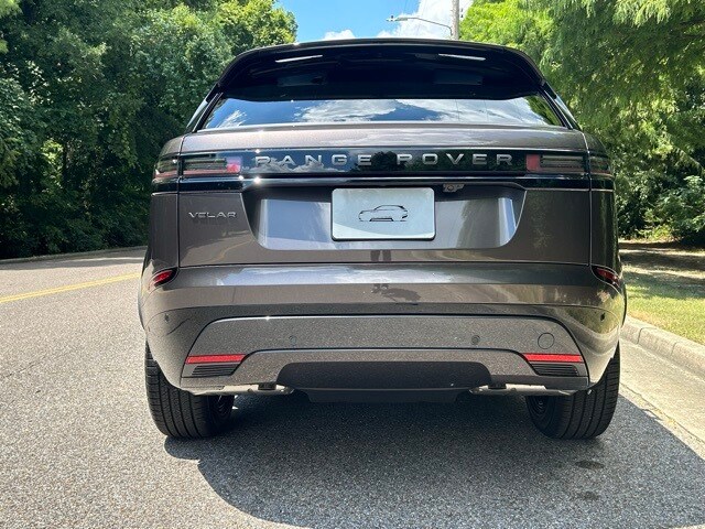 2026 Land Rover Range Rover Velar SE photo 4