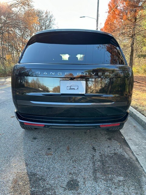 2025 Land Rover Range Rover SE photo 4
