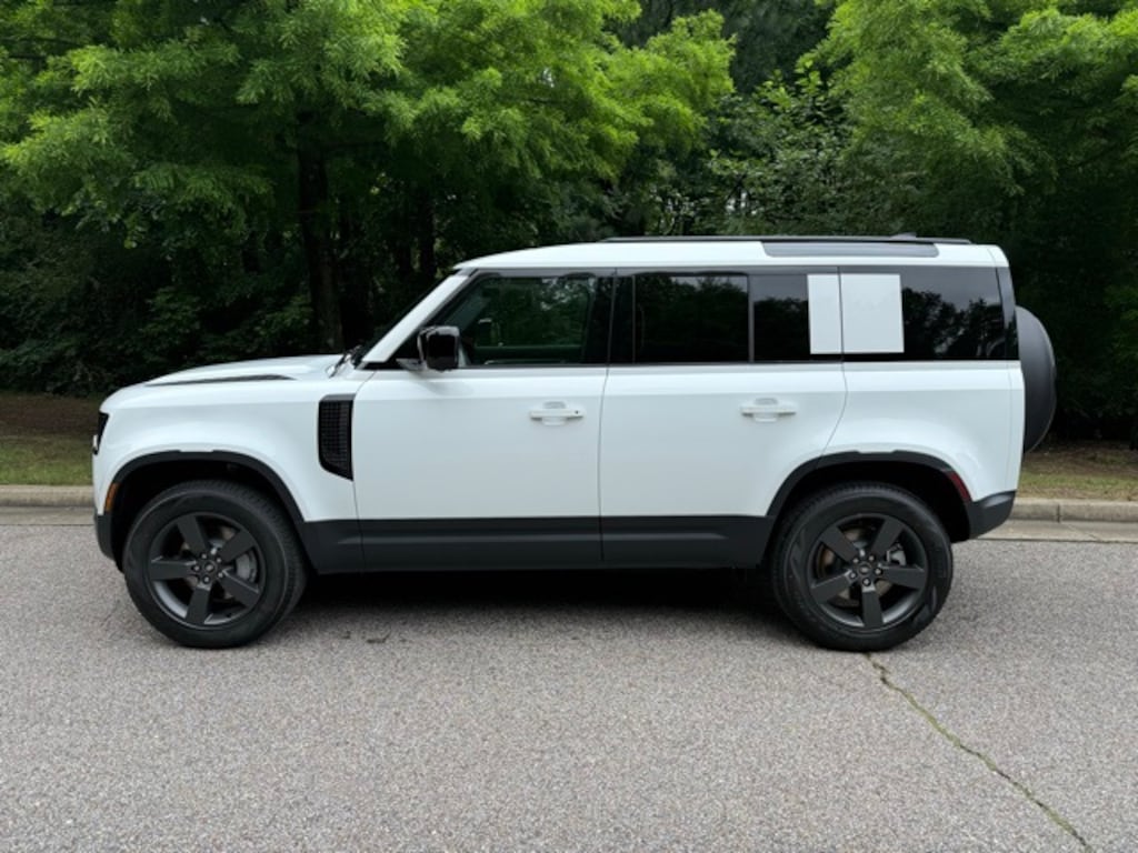 New 2025 Land Rover Defender 110 S SUV