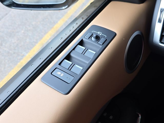 2026 Land Rover Discovery Tempest Edition - Photo 20