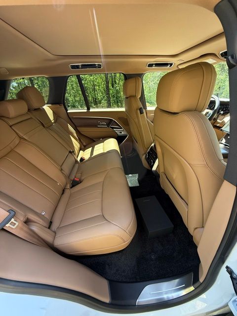 2025 Land Rover Range Rover SE - Photo 14