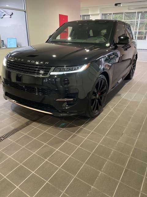 2025 Land Rover Range Rover Sport Dynamic SE's photo