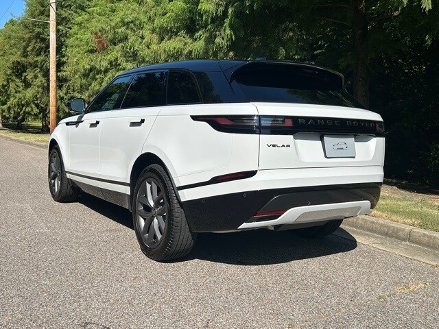 2026 Land Rover Range Rover Velar SE photo 3
