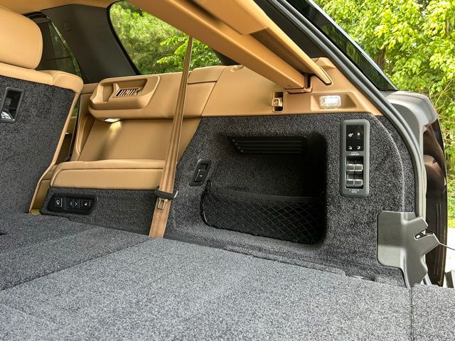 2025 Land Rover Range Rover SE - Photo 25