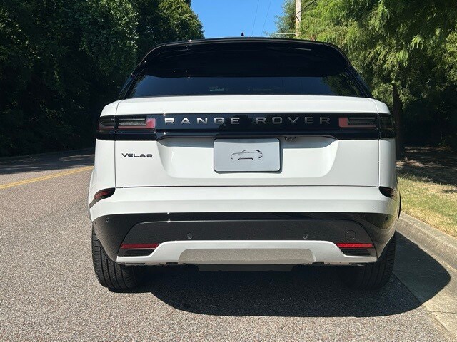 2026 Land Rover Range Rover Velar SE photo 4