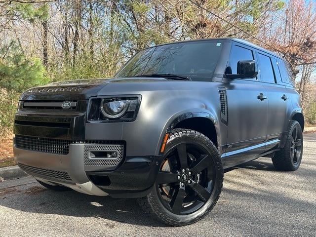 2023 Land Rover Defender Carpathian Edition's photo